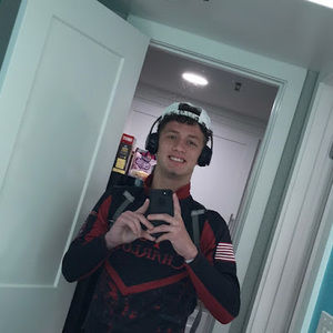 Meet your Posher, Nicholas